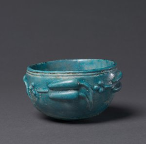 Bowl with Lotus Bud Decoration, Egypti, 1-200 tekijältä Roman Imperial Period