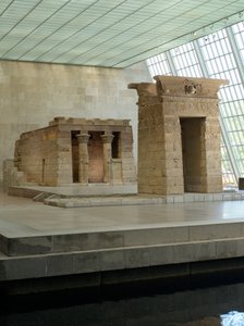 Dendurin temppeli, n. 10 eKr. (aeolian hiekkakivi) tekijältä Roman Period Egyptian