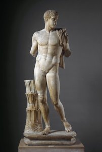 Diomede roomalainen marmoriveistos kreikkalaisen alkuperäisen mukaan. Cumasta. Halkaisija 177 cm Kansallinen arkeologinen museo, Napoli