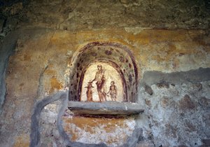 Pompejista peräisin olevaa larariumia kuvaava fresko (UNESCOn maailmanperintöluettelo). tekijältä Roman Roman
