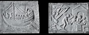 Kauppalaivaa kuvaava reliefi (Museo Nazionale, Rooma) ja reliefi, joka kuvaa aluksen purkamista (Museo Torlonia, Rooma) 3. tai 4. vuosisadalla (kivi) (m/v kuva) tekijältä Roman Roman