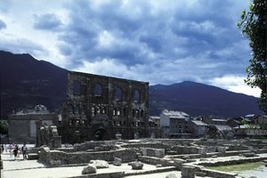 Aostan roomalainen teatteri. tekijältä Roman Roman