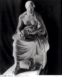 Istuva filosofi, pään luullaan olevan Demosthenes (384-322 eKr.) (lisätty myöhemmin) huvilasta Montalto-Negroni (marmori) (m/v kuva) tekijältä Roman Roman