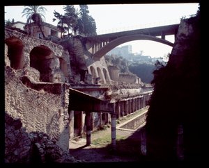 Näkymä Herculaneumin itäiselle vyöhykkeelle, 5. vuosisadalla eKr. - 1. vuosisadalla jKr tekijältä Roman Roman
