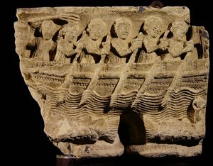 Pääkirja kaksoispylväissä, jotka kuvaavat soutajia veneessä tekijältä Romanesque