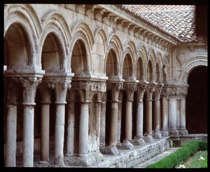 Näkymä Las Huelgas de Burgosin kuninkaallisen luostarin luostarille tekijältä Romanesque