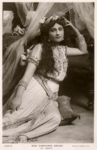 Constance Drever, brittiläinen näyttelijä, 1907. tekijältä Rotary Photo
