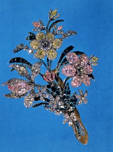 Suuren kimpun muotoinen rintakoru, jossa on loistavia timantteja ja smaragdeja, n. 1760 (kulta, hopea, timantit ja smaragdit) tekijältä Russian School