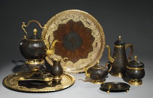 Tee- ja kahvitarjoilu, luultavasti Demidoffin työpaja Uralissa, n. 1770 tekijältä Russian School