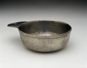 Porringer, c. 1775-1825 (tina) tekijältä Samuel (attr.to) Pennock