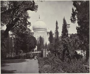 Näkymä Taj Mahalille ja sen puutarhaan Taj, puutarhasta (alkuperäinen nimi) Taj (otsikko esineessä)