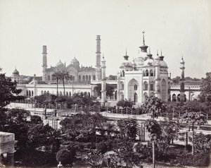 Zinat Algiyan hauta Husainabad Imambara -kompleksissa tekijältä Samuel Bourne