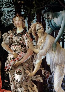 Kevät. Yksityiskohta: Zephyr tarttuu nymfiin Chlorisiin läpinäkyvällä hunnulla ja Flora kukkamekossaan (maalaus tekijältä Sandro Botticelli