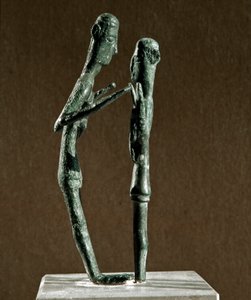Nuragic kulttuuri (nuraghi) Sardinia: veistoksellinen ryhmä pronssisia painijia. 8.-7. vuosisadalla eKr. Cagliari, Kansallinen arkeologinen museo, Sardinia, Italia tekijältä Sardinia Nuragic Civilization