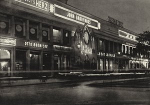 Berliini: Augusta Viktoria-Platz (m/w kuva) tekijältä Sasha Stone