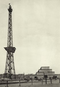 Berliini: radiotorni ja radiosali; Lähetysasema (m/w kuva) tekijältä Sasha Stone