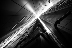Geometrinen kaupunkikiipeily tekijältä Satoshi Hata
