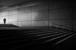 Modern Steps – Yksinäisyys tekijältä Satoshi Hata