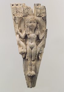 Hevosen etuosa, jossa on kohokuvioitu naishahmo, jota reunustavat leijonat, noin 9.–8. vuosisadalla eKr. (norsunluu) tekijältä School Assyrian