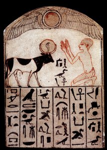 Antiikin taide: Serapeum stele (maalattu kalkkikivi). Apisin jumalan palvonta. Maalattu kalkkikiviveistos, matala aika (664-332 eKr.), Egypti. Pariisi, Musee du Louvre tekijältä School Egyptian