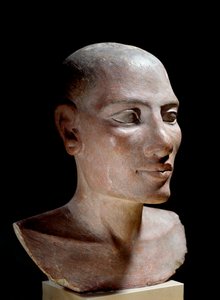 Egyptiläinen antiikki: suolapää. Kalkkikiviveistos, Vanha valtakunta (noin 2700-2200 eKr.). Pariisi, musee du Louvre - Egyptiläinen antiikin aika: Nuoren miehen pää sanoi "" Salt" -pää, maalattu kalkkikivi, Vanha kuningaskunta (noin 2700-2200 eKr.), Louvre tekijältä School Egyptian