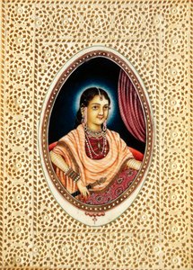 Pienoiskoossa maalaus Mumtaz Mahal norsunluun päällä tekijältä School Indian