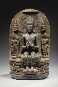 Pala tyylinen Stele kruunatun Buddhan kanssa, Koillis-Intia tekijältä School Indian