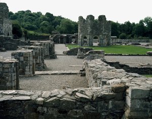 Mellifont Abbey sijaitsee lähellä Droghedaa