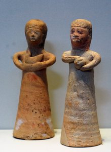 Naiset tuomassa uhreja, Achzivistä, Pohjois-Israelista, 8.-7. vuosisadalta eKr. (keramiikka)