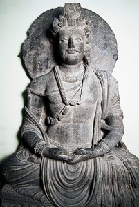 Kiviveistos, joka kuvaa Buddhaa, Gandhara-taidetta, Peshawaria, Pakistania,