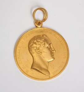 Kultamitali Zealille, lyöty Nikolai I:n profiililla, c. 1825 (kulta) tekijältä School Russian