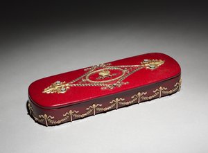 Lakkalaatikko, Peter Carl Fabergén (1846-1920) yritys, Factory N. Lukutinin laatikko, n. 1890 (lakka, paperimassa, kulta, timantit) tekijältä School Russian