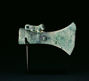 Axe-Head, Dongson Culture, noin 200 eaa.-200 jKr (pronssi)
