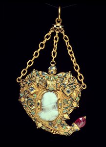 Medaljongisarja, jossa on cameo-muotokuva Mariasta, Skotlannin kuningattaresta (1542-87) 1500-luvun lopulla (kulta ja onyx) tekijältä Scottish School