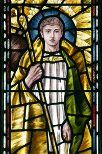 Mortehoe, St Mary, Heaton Butler at Bayne, Selwyn Image, detalye ng Archangel St Raphael, c.1890finn tekijältä Selwyn Image Selwyn Image