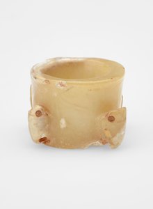 Helmi naamareilla, n. 1600 - n. 1050 eaa tekijältä Shang Dynasty Chinese School