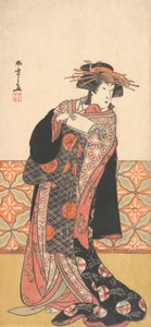Nakamura Riko rikkaasti pukeutuneena kurtisaanina seisomassa huoneessa, n. 1778. tekijältä Shunsho
