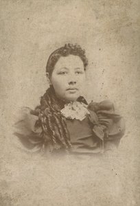 Tuntemattoman Vass-suvun jäsenen kaappikortti 1880-1917. tekijältä Sidney Rufus Alley