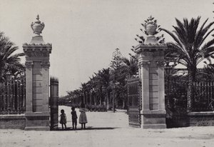 Cadiz: sisäänkäynti Genoves Parkiin (m/w kuva) tekijältä Spanish Photographer