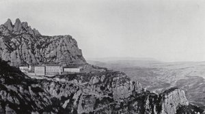 Montserratin yleisnäkymä (s/w valokuva) tekijältä Spanish Photographer