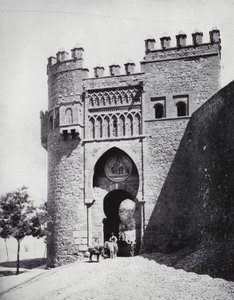 Puerta Del Sol, Toledo (s/w valokuva) tekijältä Spanish Photographer
