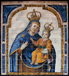 Kansan neitsyt - Azulejos (fajansi) noin 1670, anonyymi sevillalainen, Sevillan (Espanja) kansanluostarista - Sevillan taidemuseo, Espanja tekijältä Spanish School