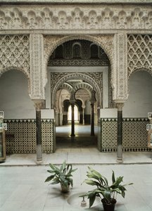 Patio de las Munecas, 1100-1300-luku tekijältä Spanish School