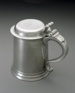 Tankard, c. 1820-1827 (tina) tekijältä Spencer Stafford