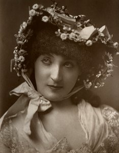 Miss Mulholland, näyttelijä, 1884 tekijältä St James