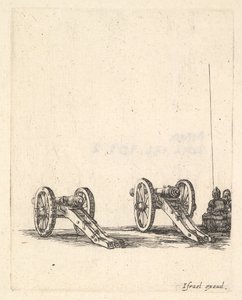 Kaksi tykkiä, kaksi sotilasta katsottuna takaa katsottuna istuen oikealla, kohdasta "Varusteet..., n. 1638-43. tekijältä Stefano della Bella