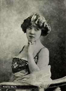 Ranskalaisen taiteilijan Amelie Dieterlen muotokuva ( 1871).