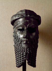 Sumerilainen taide: kuninkaan pää, ehkä Naram-Sin (Naram Sin) (2254-2218 eKr.). Pronssinen veistos. Noin 2250 eKr. Dim. 36x20 cm Bagdad, Irakin kansallinen museo