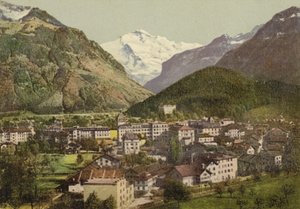 Berner Oberland: Interlaken, kokonaiskuva (värillinen kuva) tekijältä Swiss Photographer