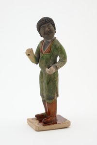 Groom, n. 700-750 (keramiikka lyijy-silikaattilasituksella ja maalatuilla yksityiskohdilla)